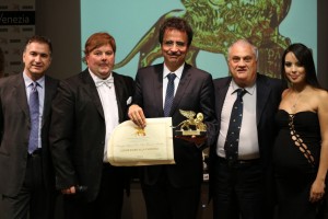 La premiazione del prof. Francesco Bonini